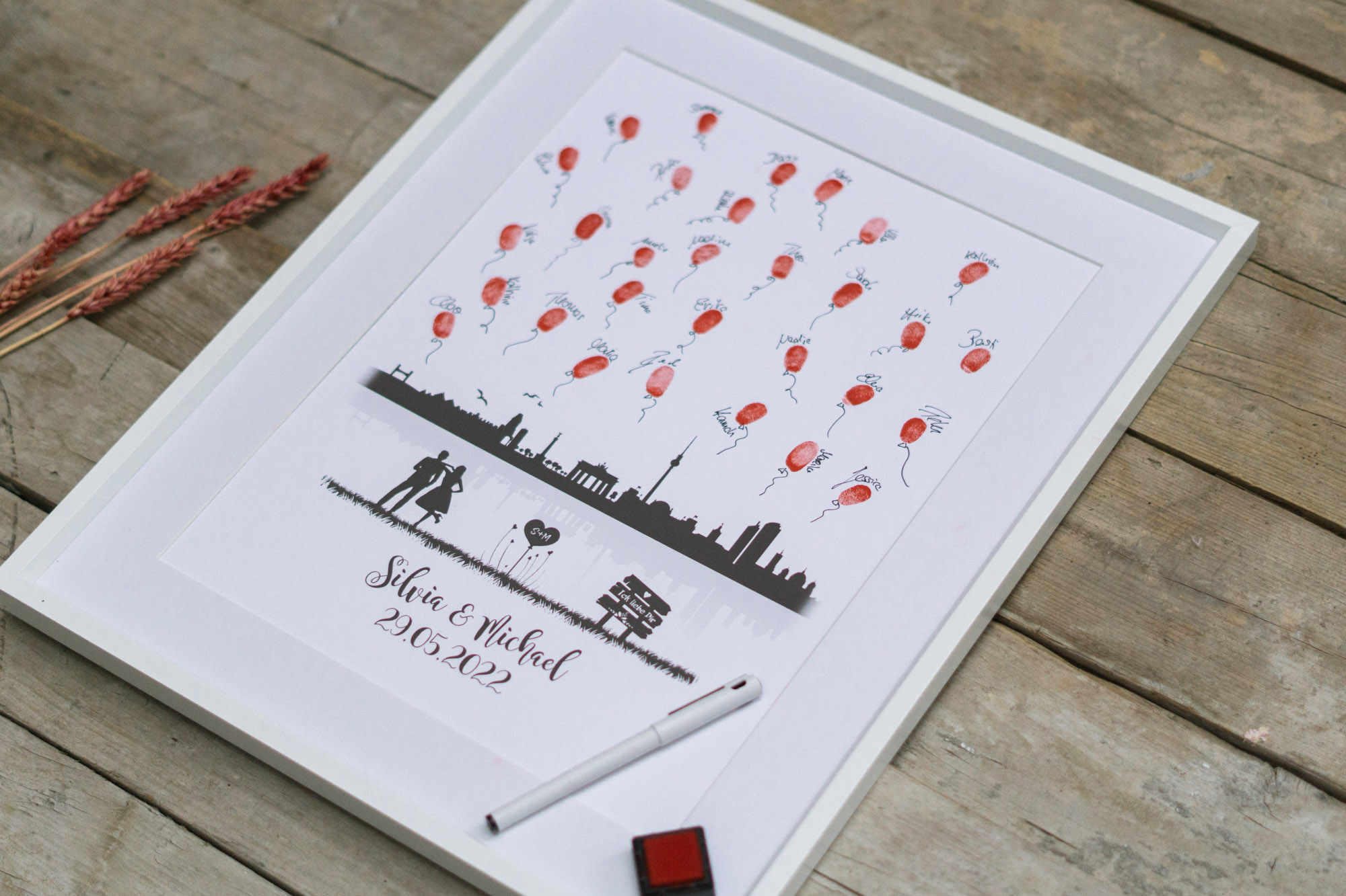Berliner Skyline Fingerabdruck Leinwand als Geschenk Idee zur Hochzeit