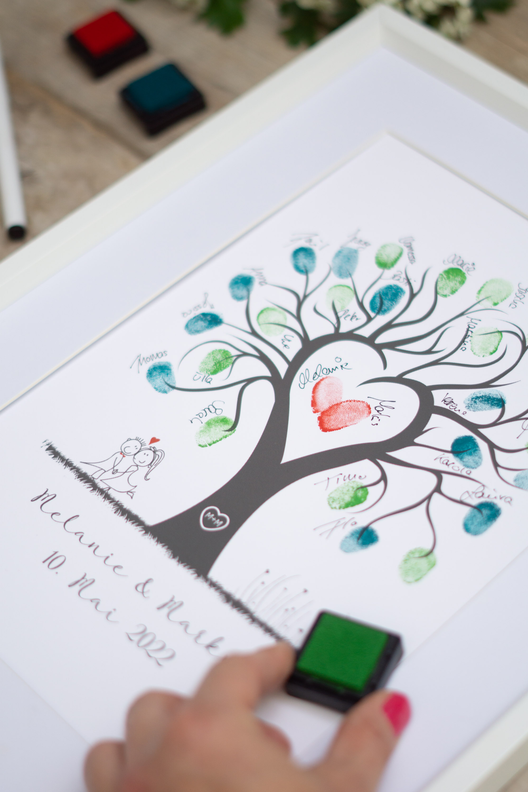 Fingerabdruckbild als Gästebuch Idee zur Hochzeit - Hochzeitsbaum Modell 3